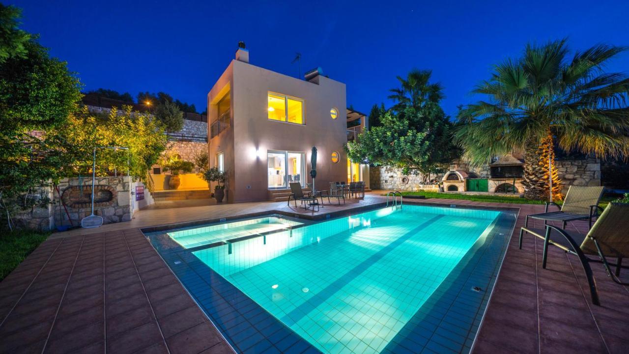 Meliades Villas Agia Marina  Exterior photo