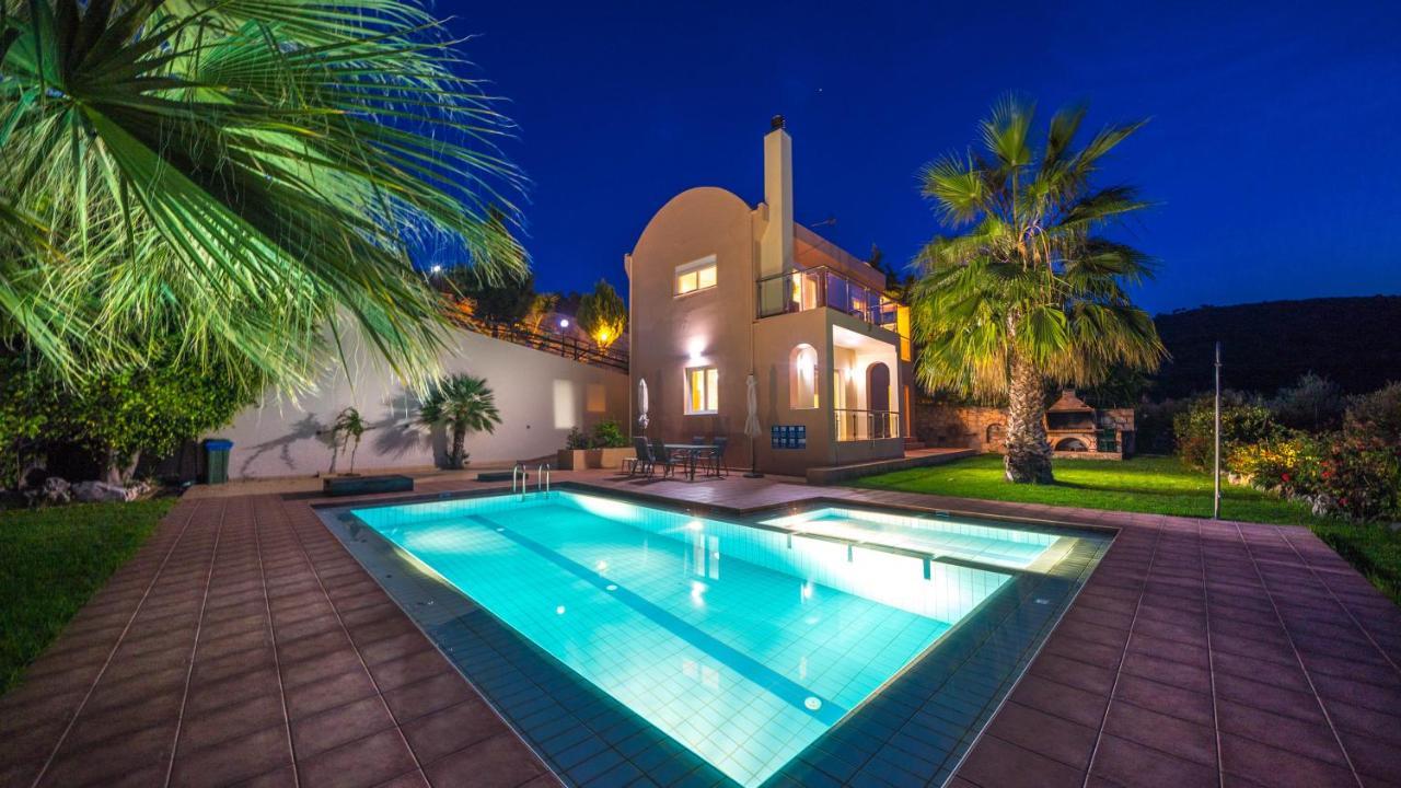 Meliades Villas Agia Marina  Exterior photo