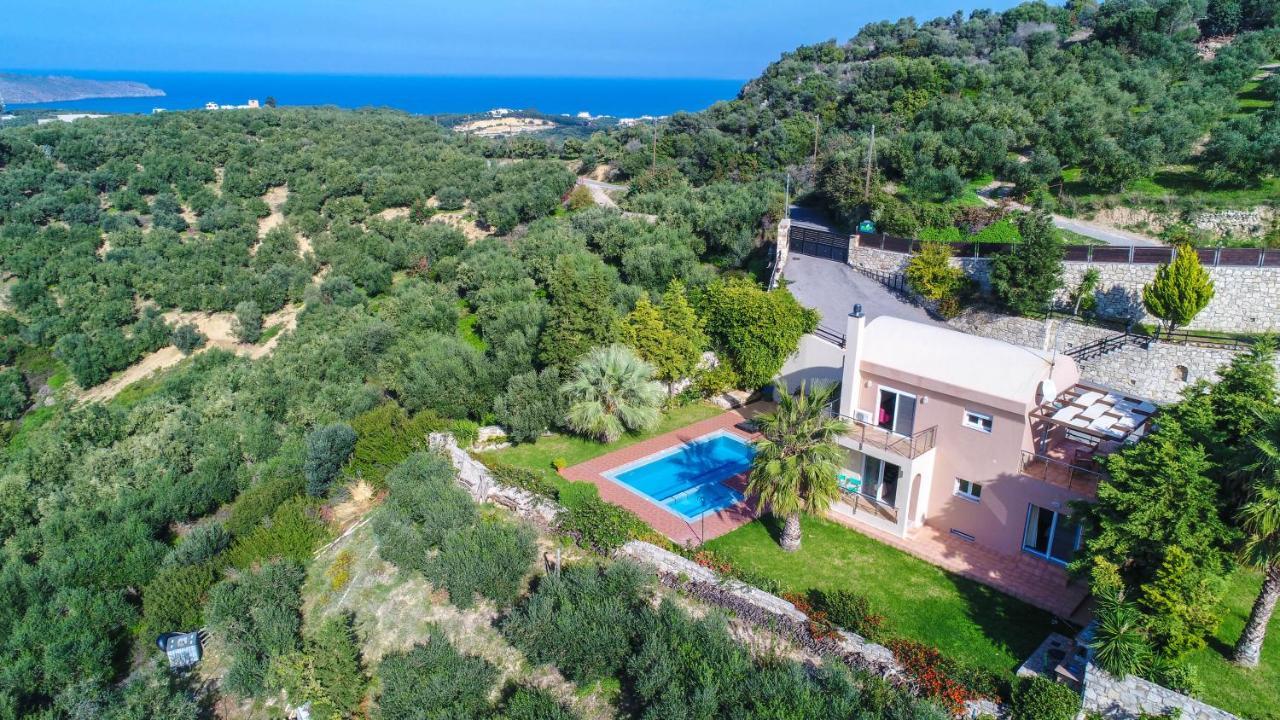 Meliades Villas Agia Marina  Exterior photo